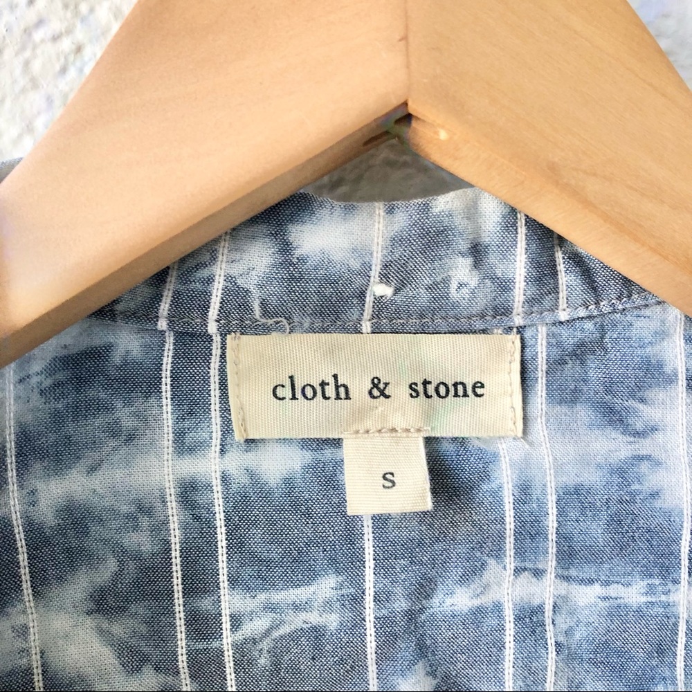 Cloth & Stone Long Sleeve  Button Front Tie Front Shirt Size Small Acid wash - Picture 4 of 9